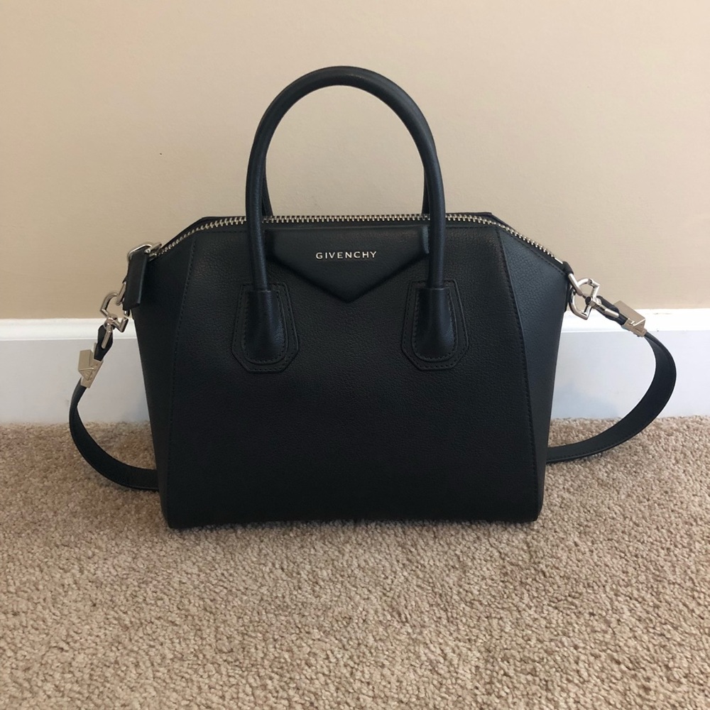 Givenchy small antigona pebbles goatskin